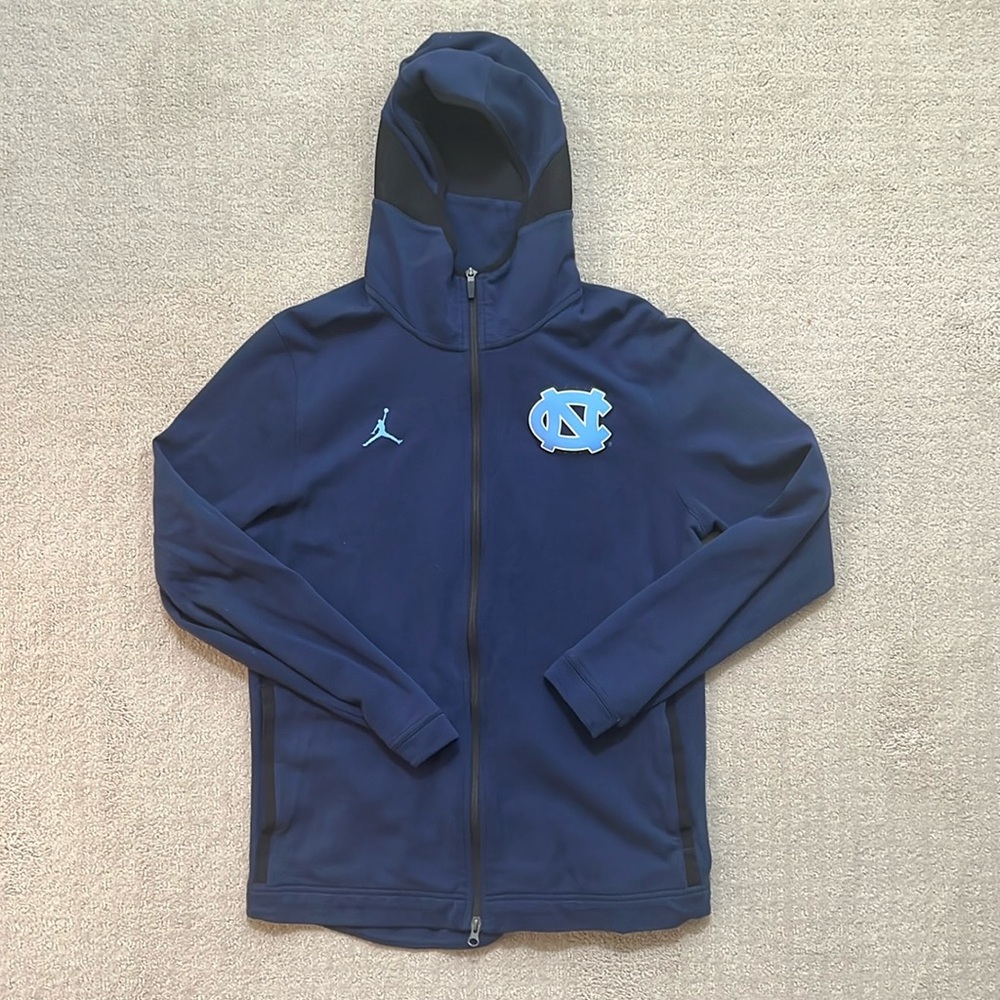 Men’s full-zip hoodie. chapstick stains on back & front of hoodie as pictured.